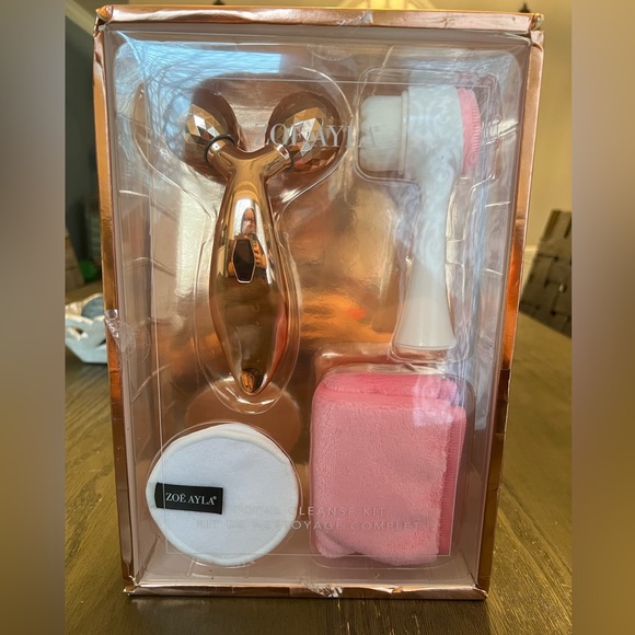 Zoe Ayla Total Cleansing Face Set - Picture 1 of 5